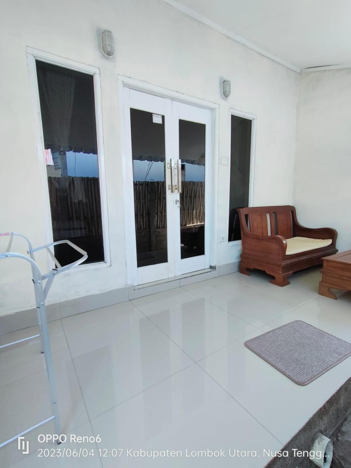 Pineapple Guest House Gili Islands Exterior photo